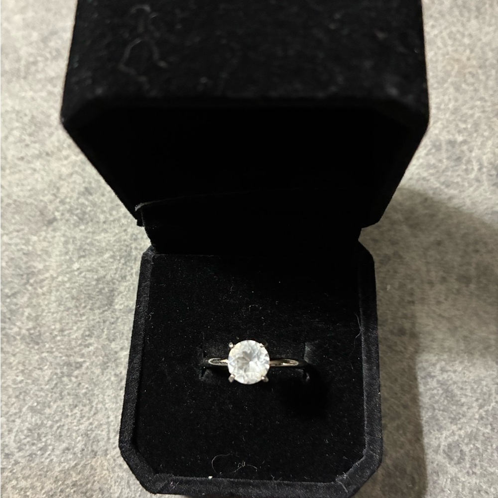 Silver Solitaire Ring with Clear Stone - Women Jewelry - Picture 2 of 2